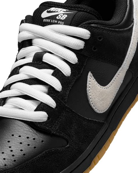 nike sb dunks black white
